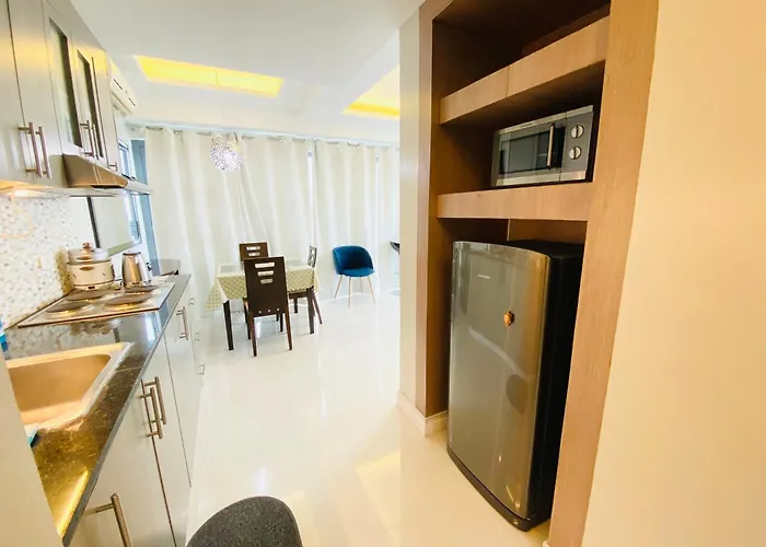 Ramos Tower By P&j Appartement Cebu