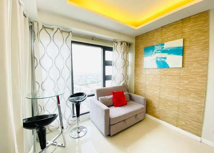 Ramos Tower By P&j Appartement Cebu